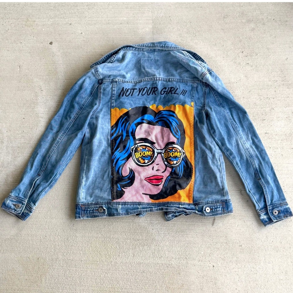 Gianni Bini Not Your Girl Pop Art Graphic Denim Jacket Blue Women's Size M